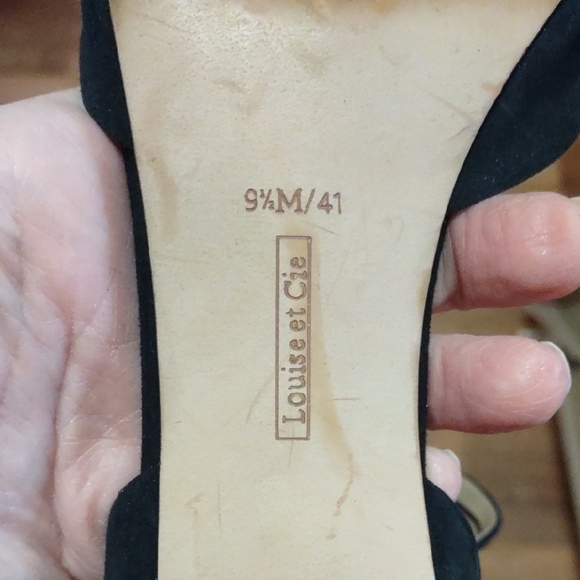 Louise et Cie Women's Black Suede Heels - Picture 3 of 12